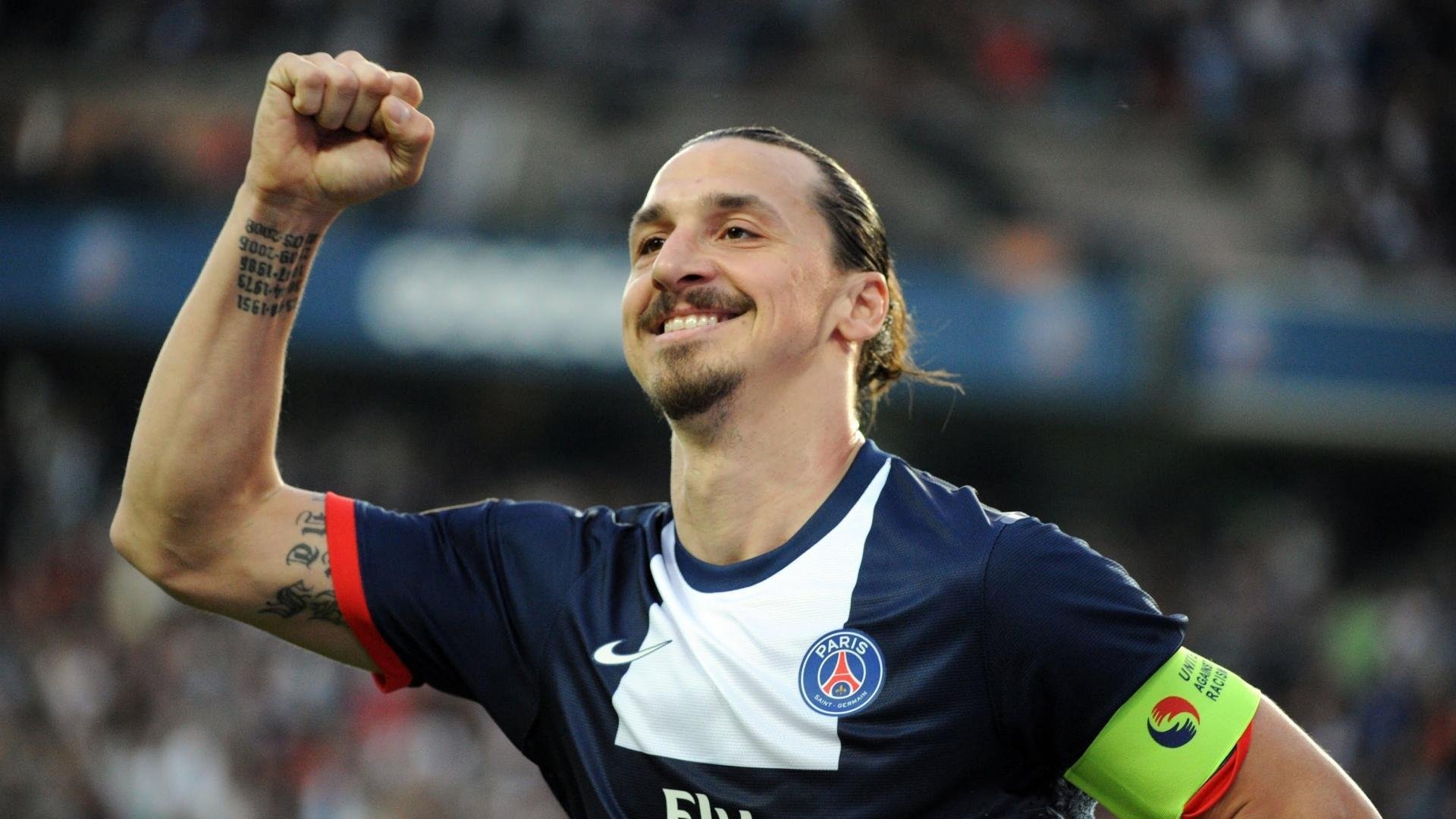 洛杉矶FC球迷组织举办庆祝活动,支持球队,洛杉矶fc战绩